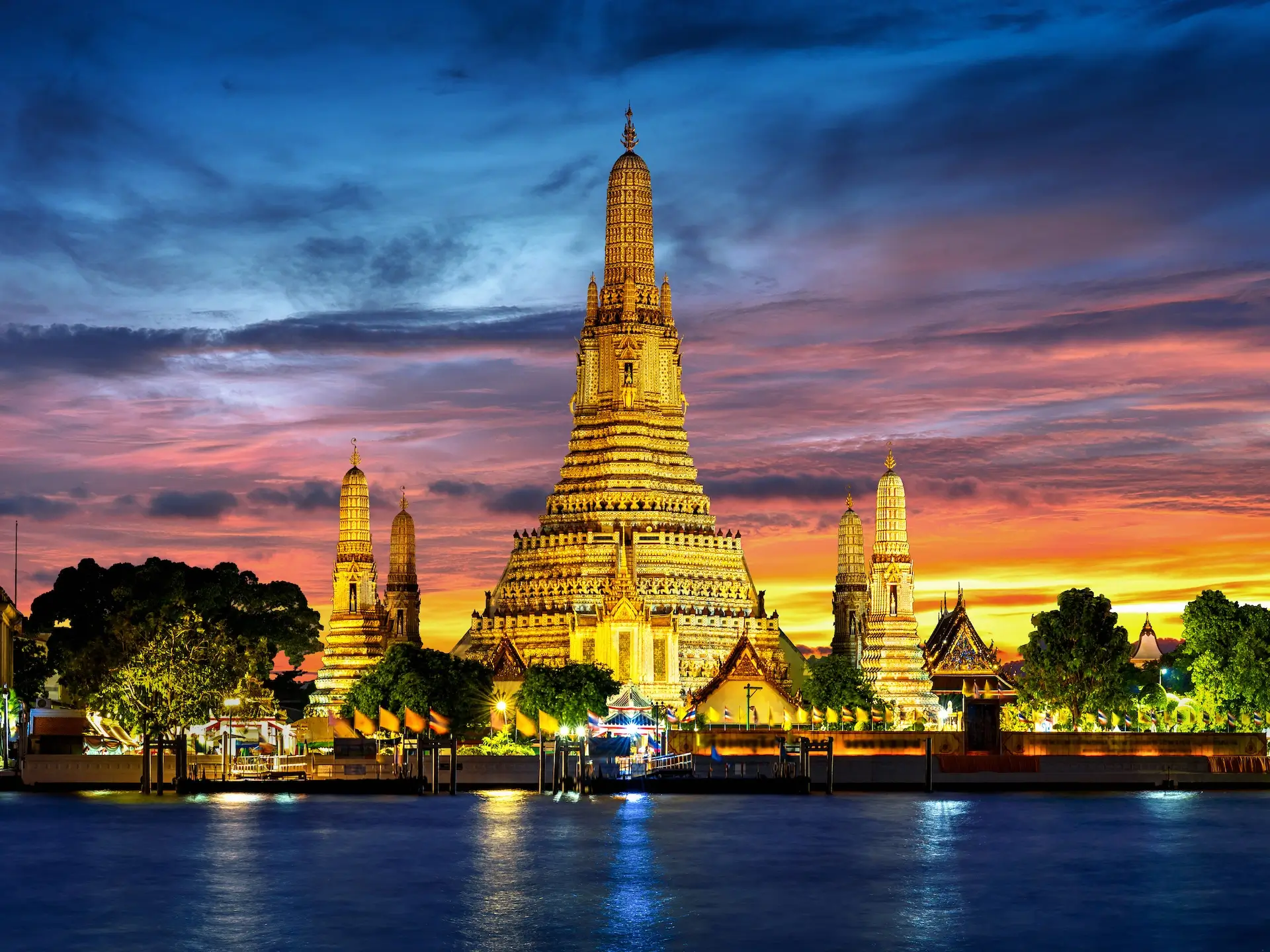 Wat Arun temple in Bangkok, Thailand